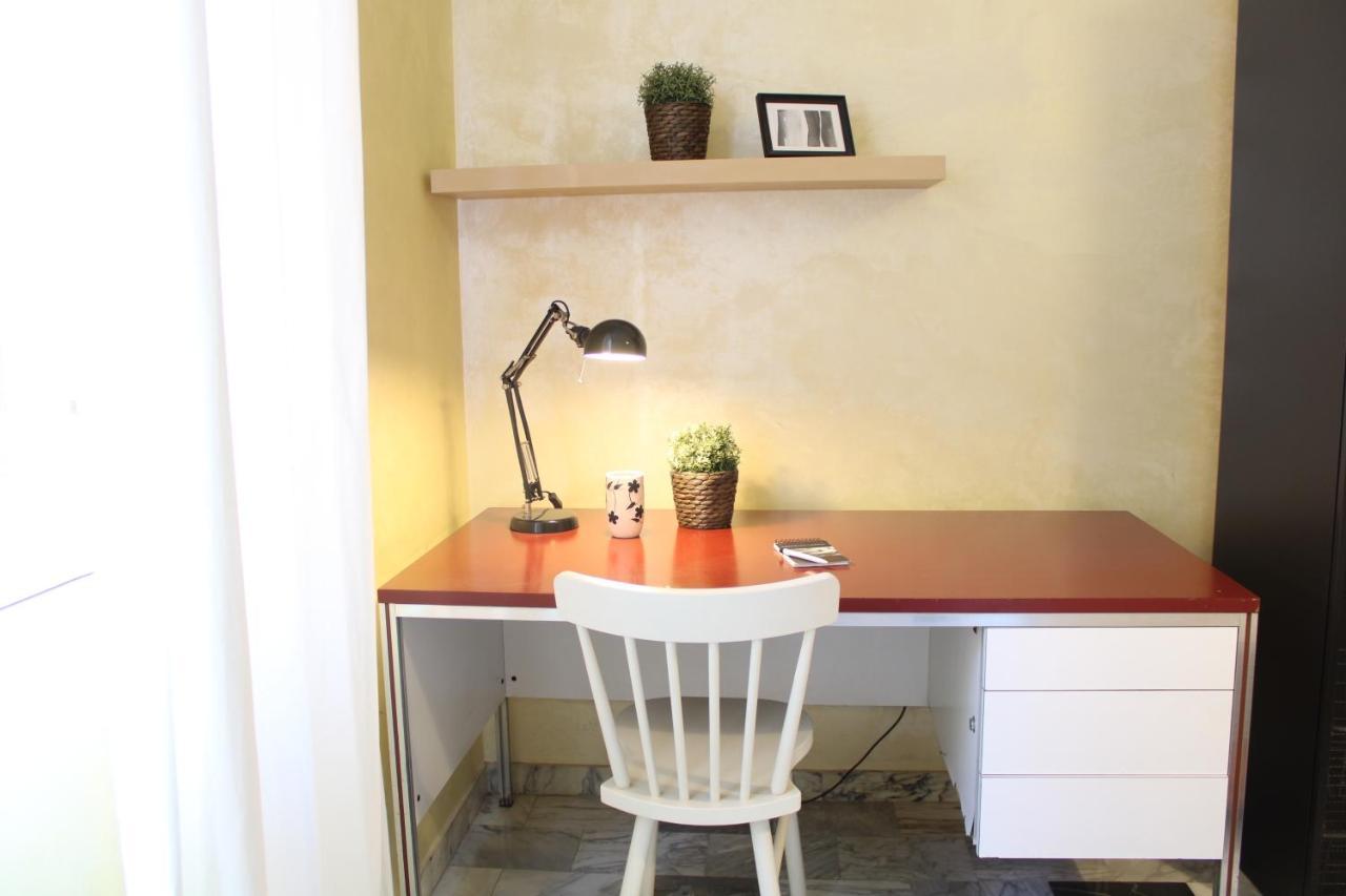 Appartamento Re Di Roma/Cozy Flat For Six Persons ภายนอก รูปภาพ