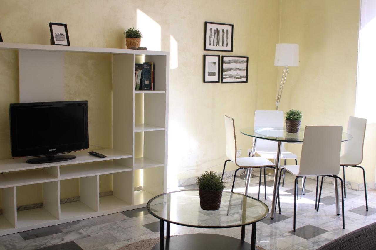 Appartamento Re Di Roma/Cozy Flat For Six Persons ภายนอก รูปภาพ